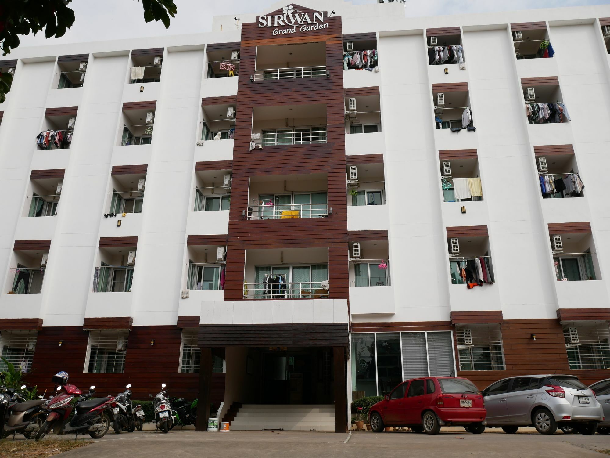 Siriwan Grand Garden Apartment Кхонкен Екстер'єр фото